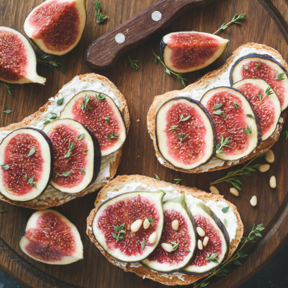 goat cheese and fig crostini